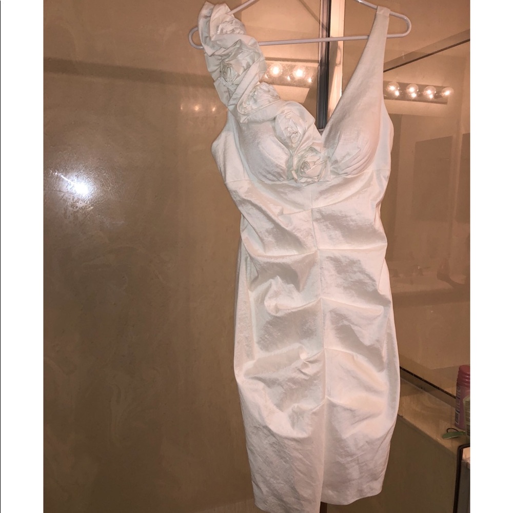 Short wedding dress